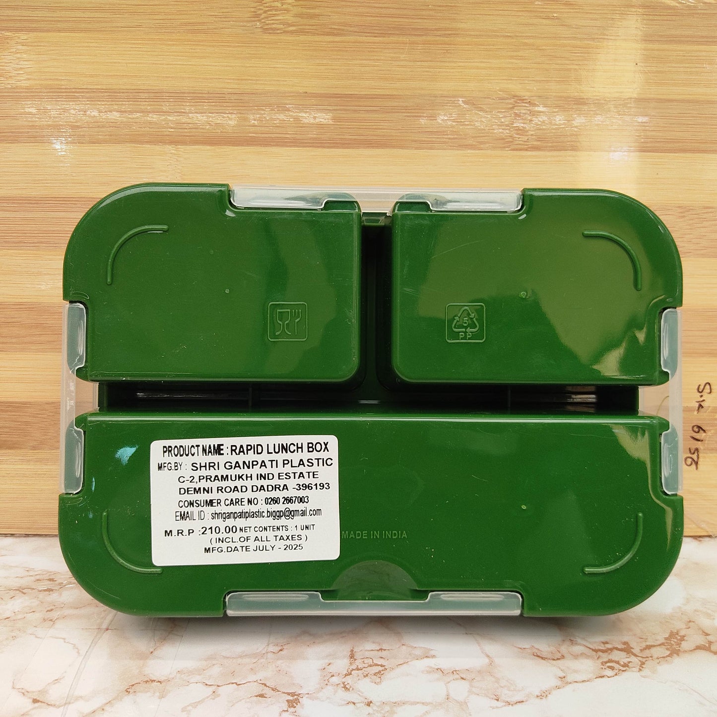 Durable Plastic Lunch Box with Secure Locking Lid, Leak Resistant Design, Spacious Compartments, Food Safe Material, Lightweight and Portable for School, Office, Travel, and Daily Use. Easy to Clean.