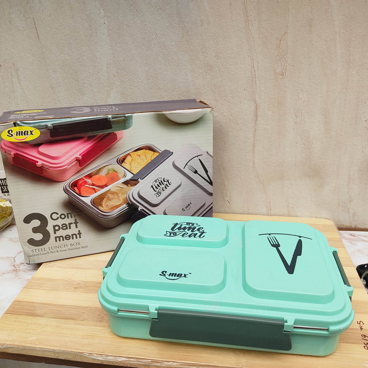 Premium Stainless Steel Lunch Box with Leakproof Lid Durable Food Storage Container for School Office Travel Compact Easy to Carry Reusable Hygienic Meal Box Daily