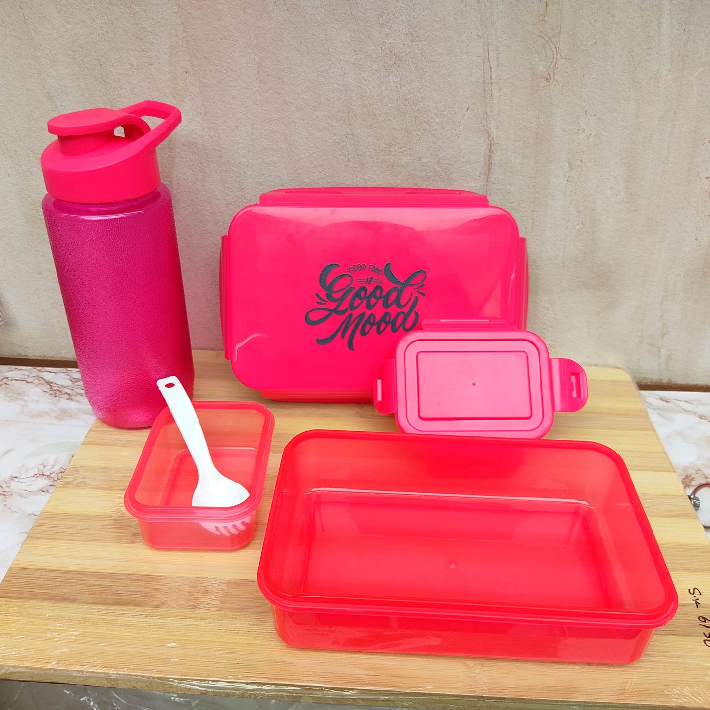 Plastic Lunch Box with Water Bottle Set for everyday use. durable, lightweight this lunch box keeps meals organized while the matching water bottle ensures easy hydration. Ideal for school, office, travel, and picnics. Compact design, easy to carry,