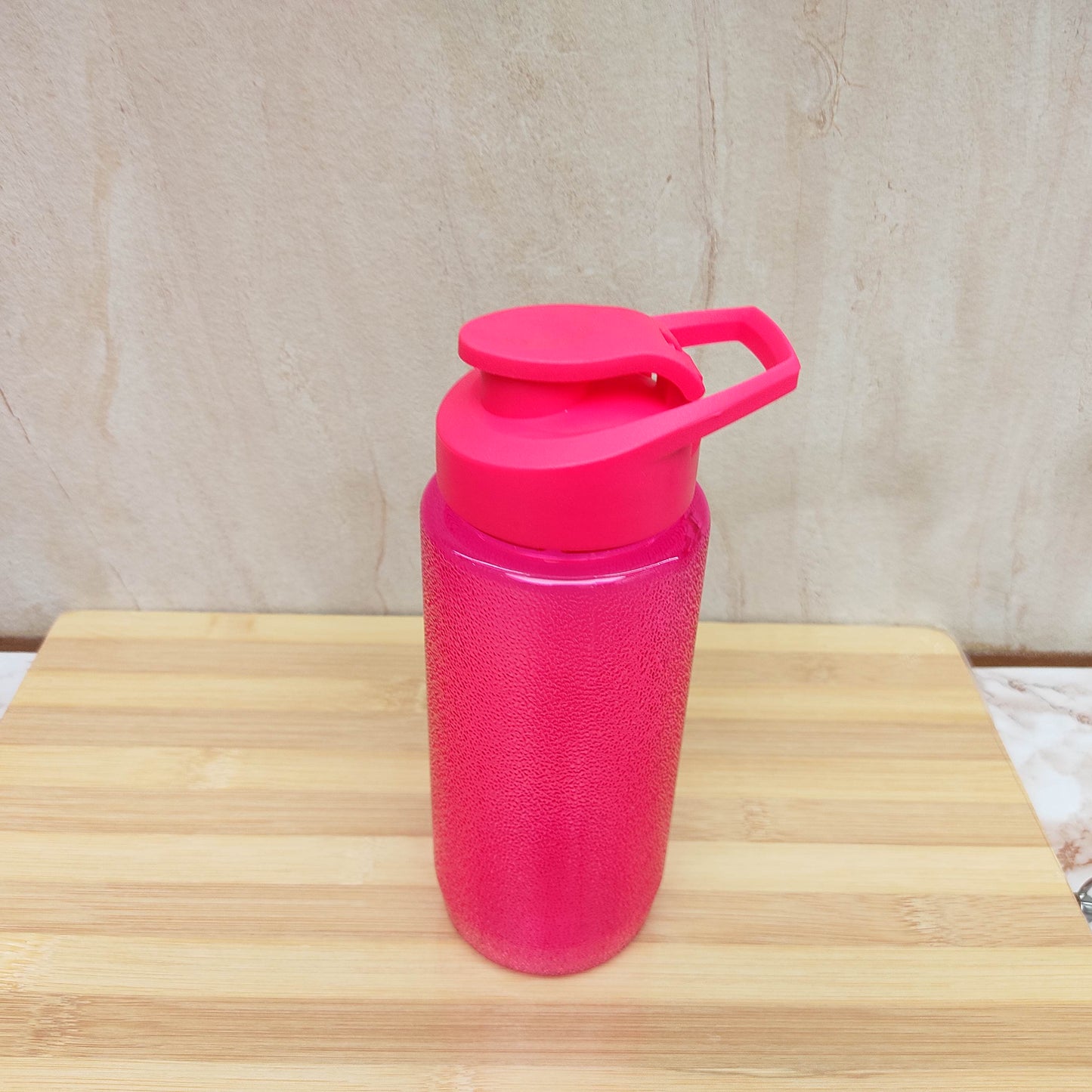 Plastic Lunch Box with Water Bottle Set for everyday use. durable, lightweight this lunch box keeps meals organized while the matching water bottle ensures easy hydration. Ideal for school, office, travel, and picnics. Compact design, easy to carry,