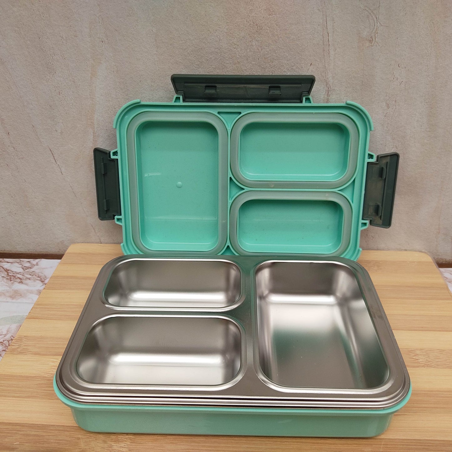 Premium Stainless Steel Lunch Box with Leakproof Lid Durable Food Storage Container for School Office Travel Compact Easy to Carry Reusable Hygienic Meal Box Daily