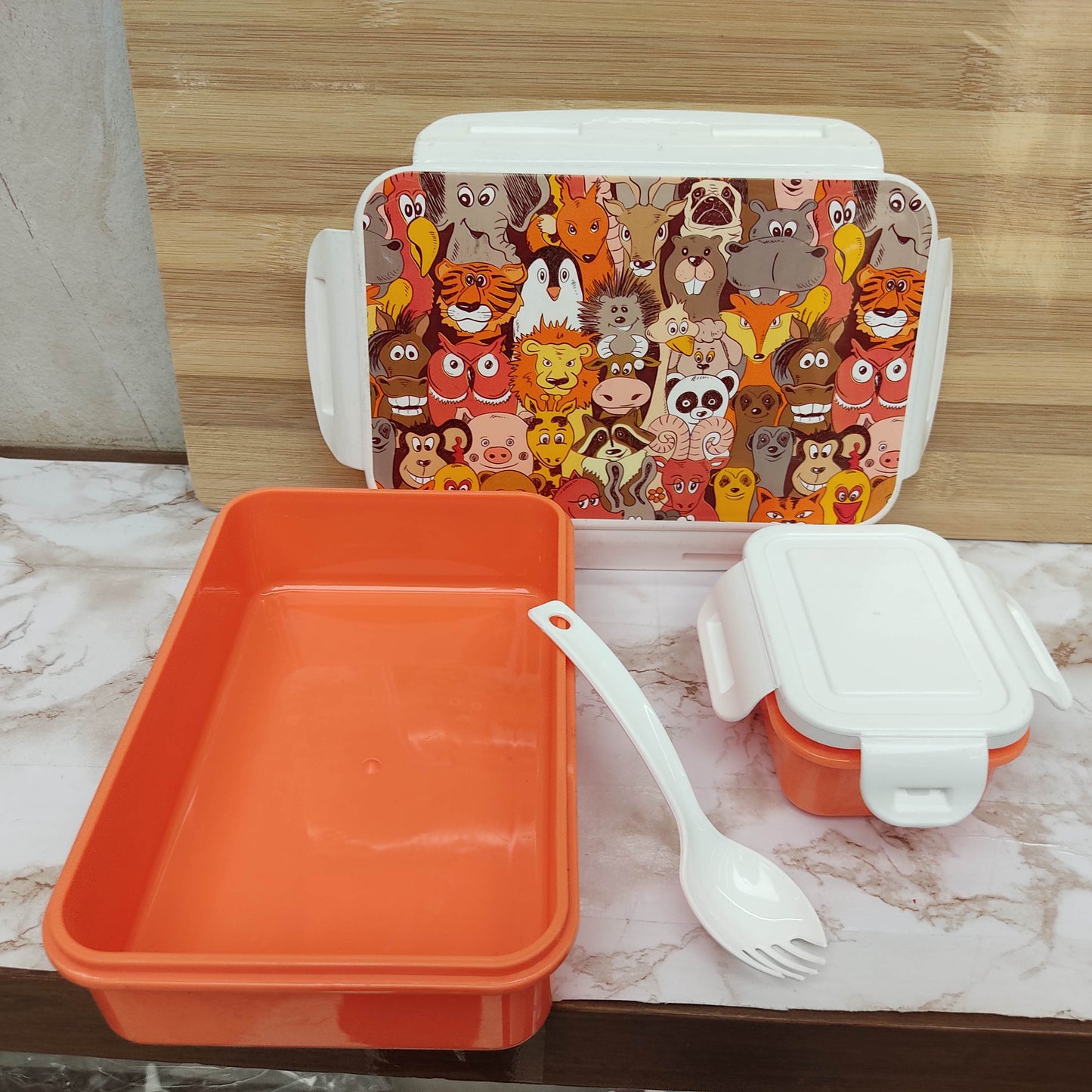 Plastic Lunch Box for everyday use. Made from durable, lightweight lunch box keeps meals organized , reusable, and simple to clean daily.