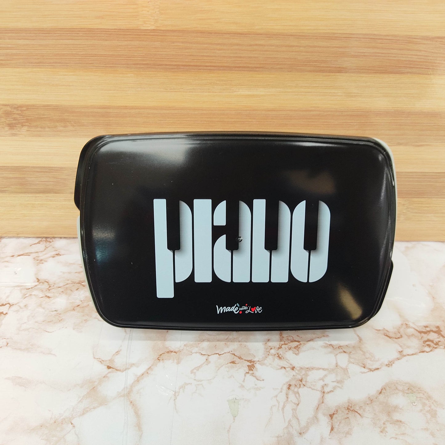 Plastic Lunch Box with Spoon Leak-Resistant Food Storage Container for Office, School and Travel Easy to Clean Locking Lid, Kids and Adults, Ideal for Snacks, Lunches and Fresh Homemade Meals with Convenient Portion Control and Organization